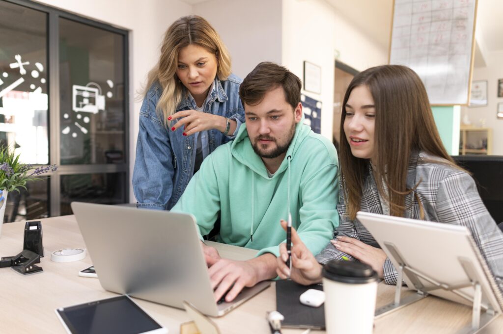 people-working-together-new-project